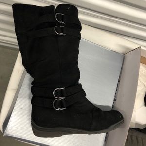 Layne Bryant 7W suede boots with ankle buckles